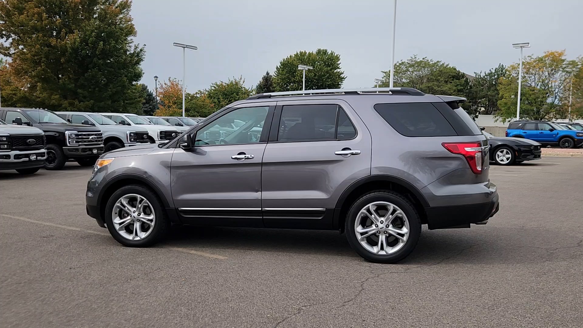 Used 2014 Ford Explorer Limited w/ Equipment Group 301A AWD/4WD image 22