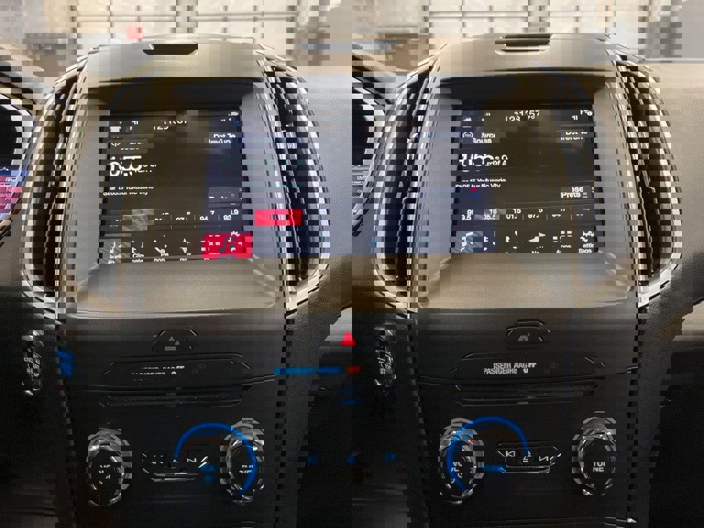 Used 2017 Ford Edge SEL w/ Equipment Group 201A image 25