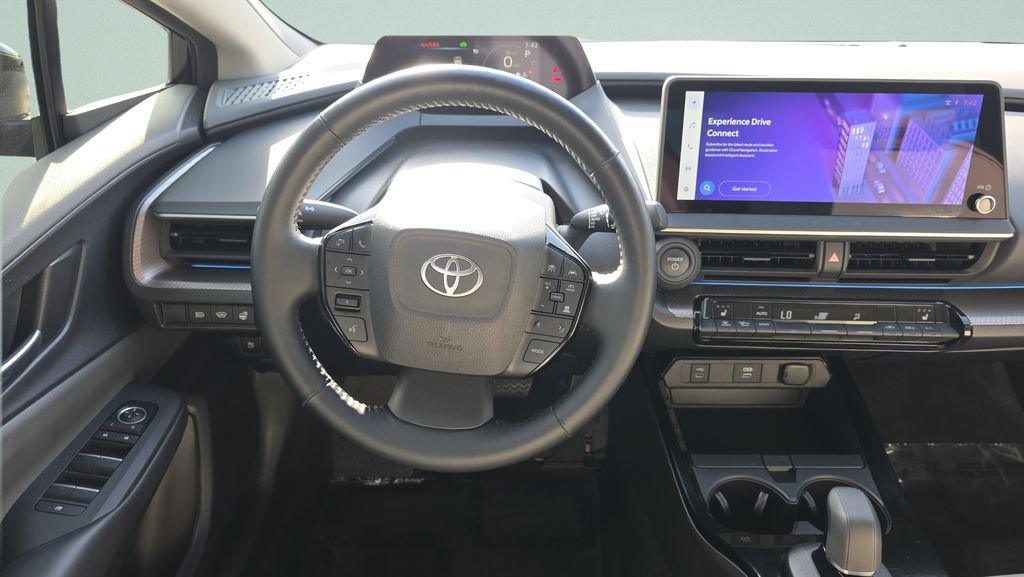 Used 2024 Toyota Prius XLE FWD image 15
