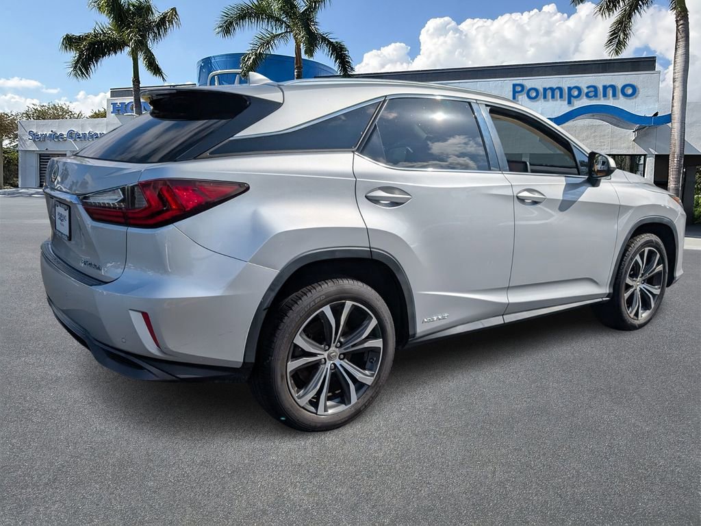 Used 2017 Lexus RX 450h AWD image 6