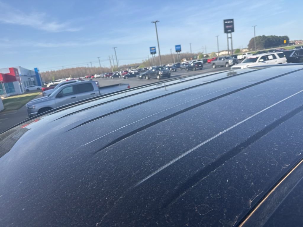 Used 2018 Nissan Titan SV w/ SV Convenience Package image 12