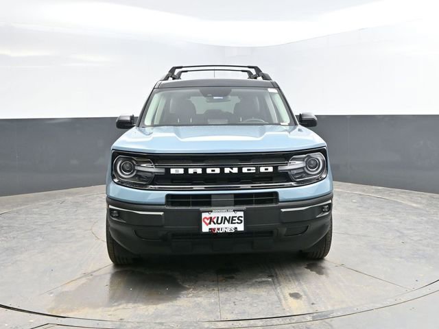 Used 2023 Ford Bronco Sport Outer Banks w/ Tech Package AWD/4WD image 2