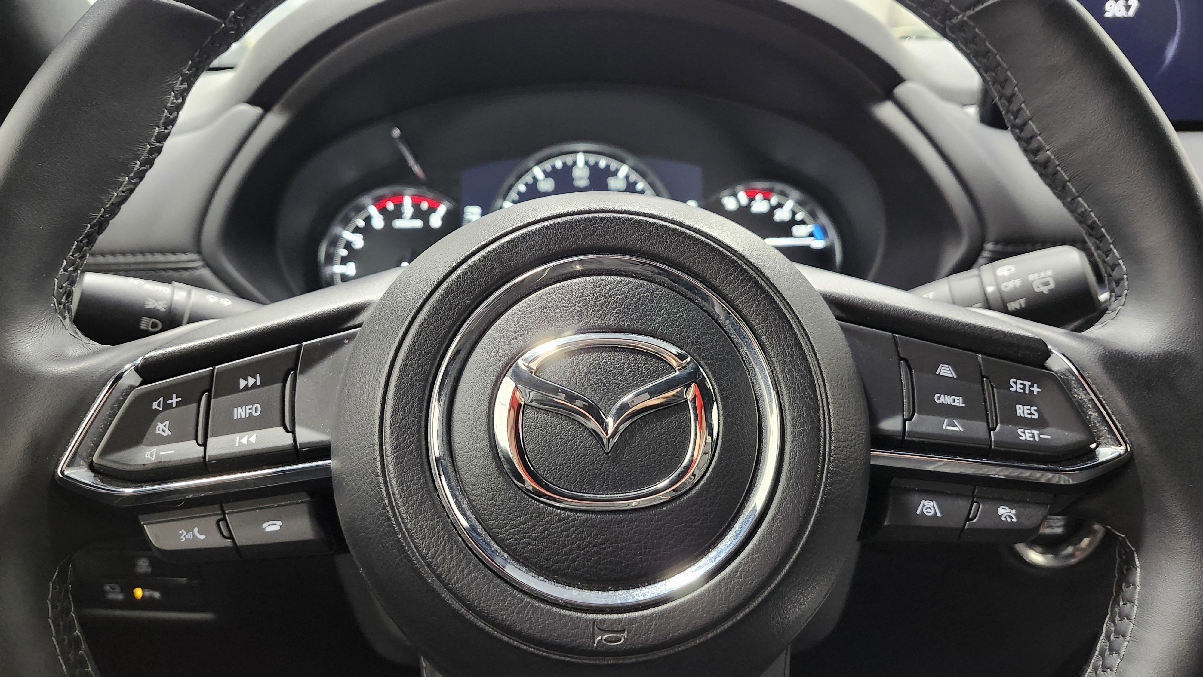 Used 2024 MAZDA CX-5 Signature image 31