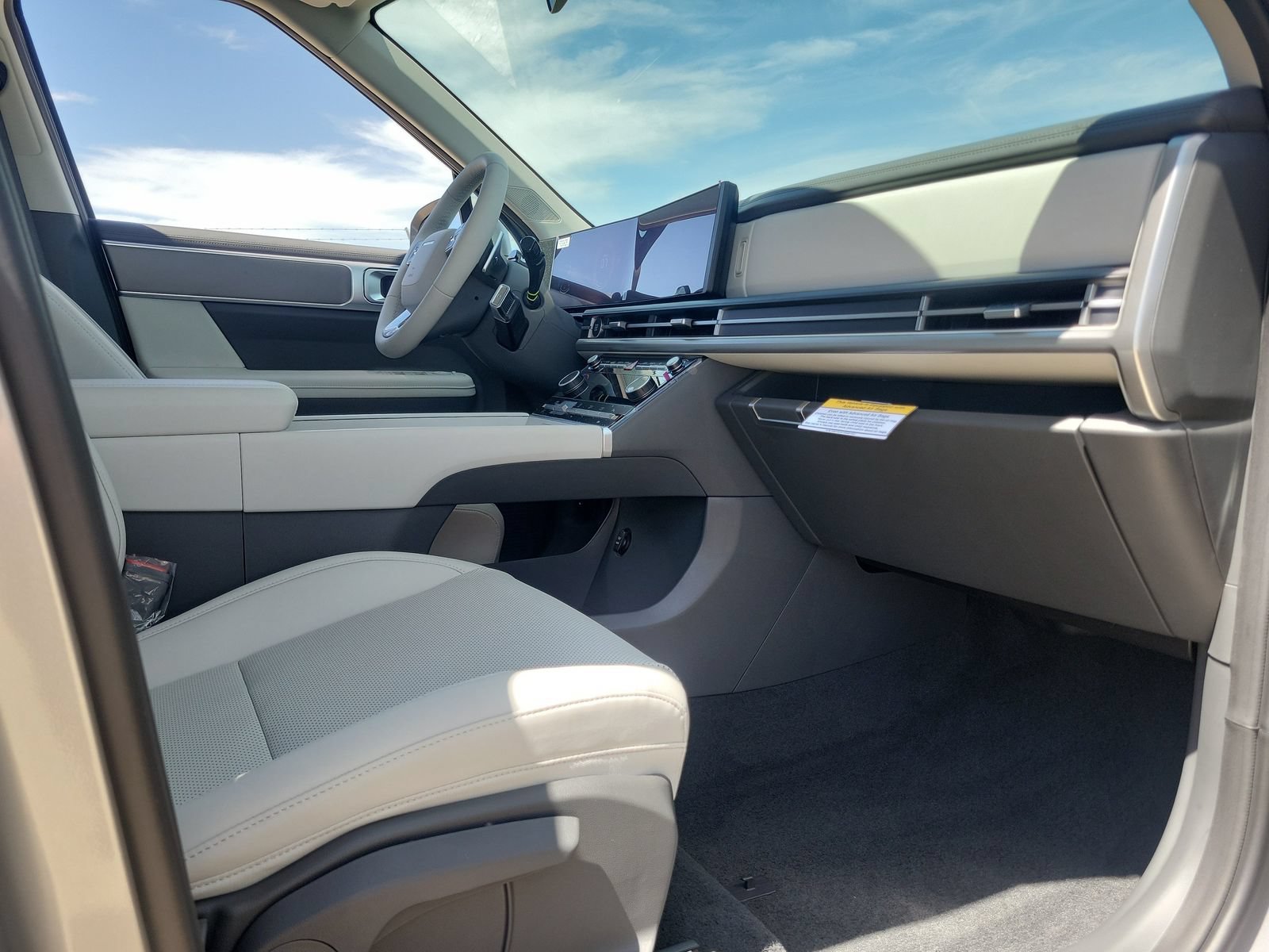 New 2026 Hyundai Santa Fe SEL FWD image 17