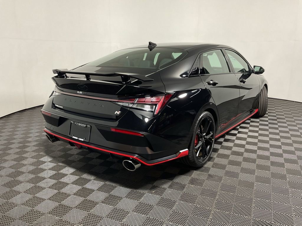 New 2025 Hyundai Elantra N image 17