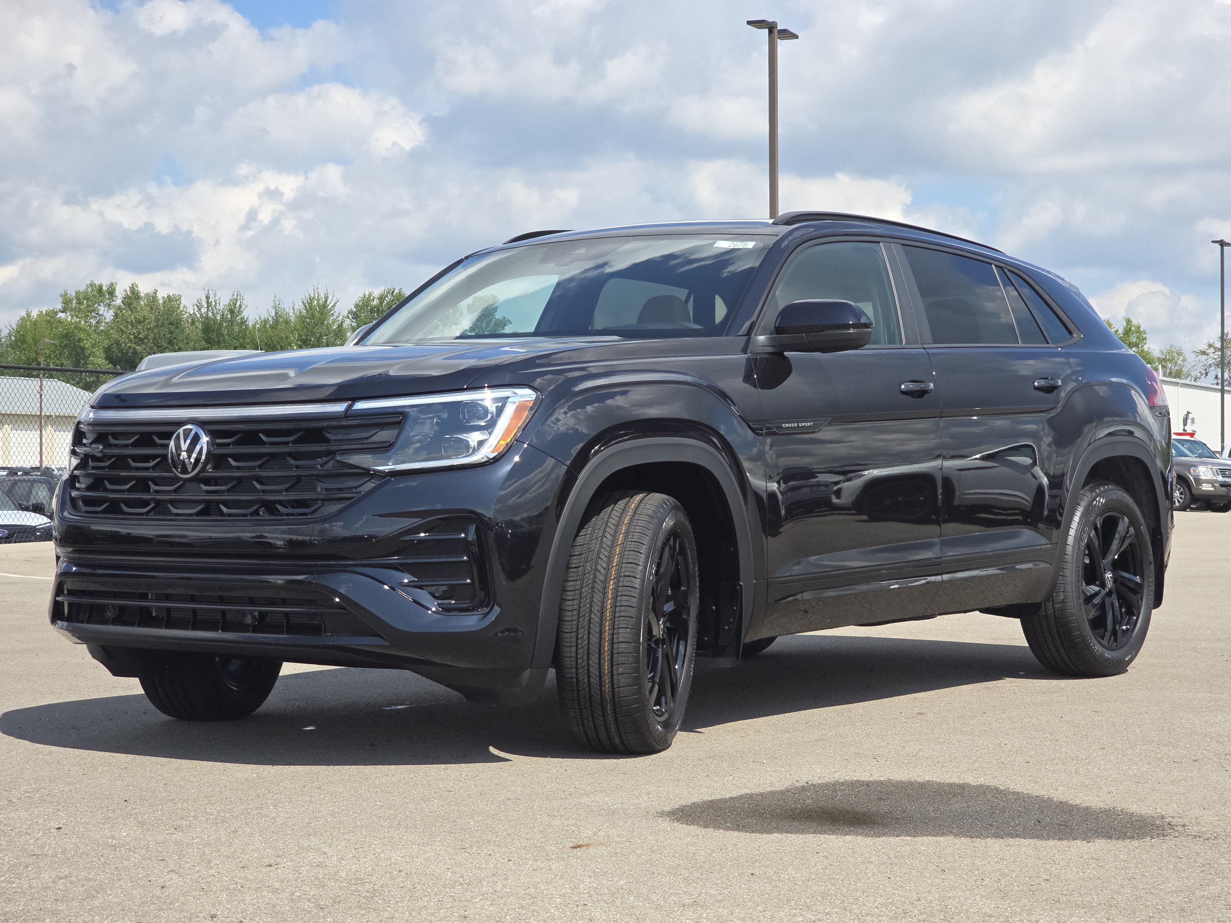 New 2026 Volkswagen Atlas Cross Sport SEL R-Line AWD/4WD image 3