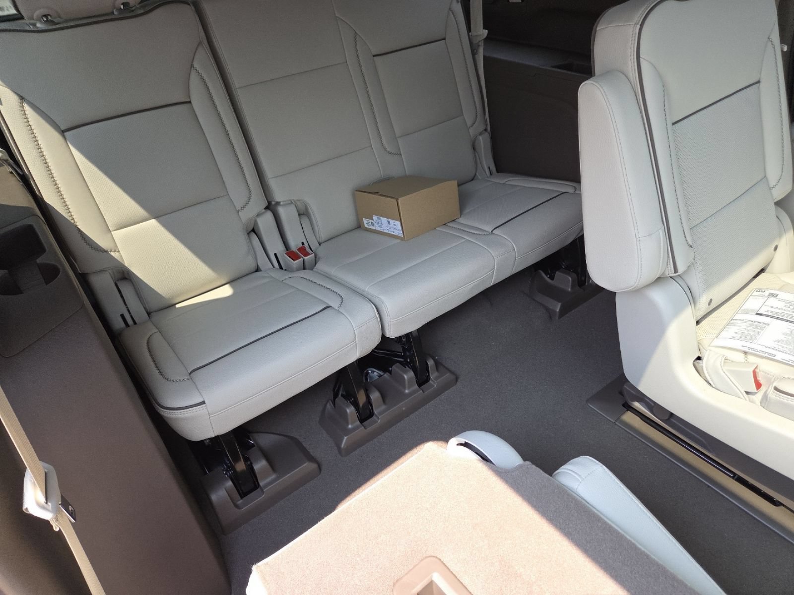 New 2026 GMC Yukon XL Denali w/ Denali Reserve Package AWD/4WD image 26