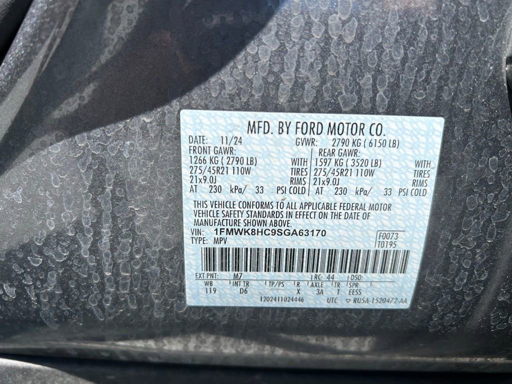 Used 2025 Ford Explorer Platinum w/ Ultimate Package AWD/4WD image 18