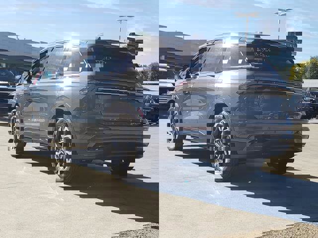 New 2026 Lincoln Nautilus Premier image 6