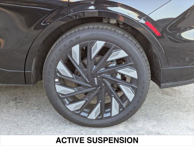 New 2024 Lincoln Nautilus Reserve w/ Jet Appearance Package (87T) AWD/4WD image 6