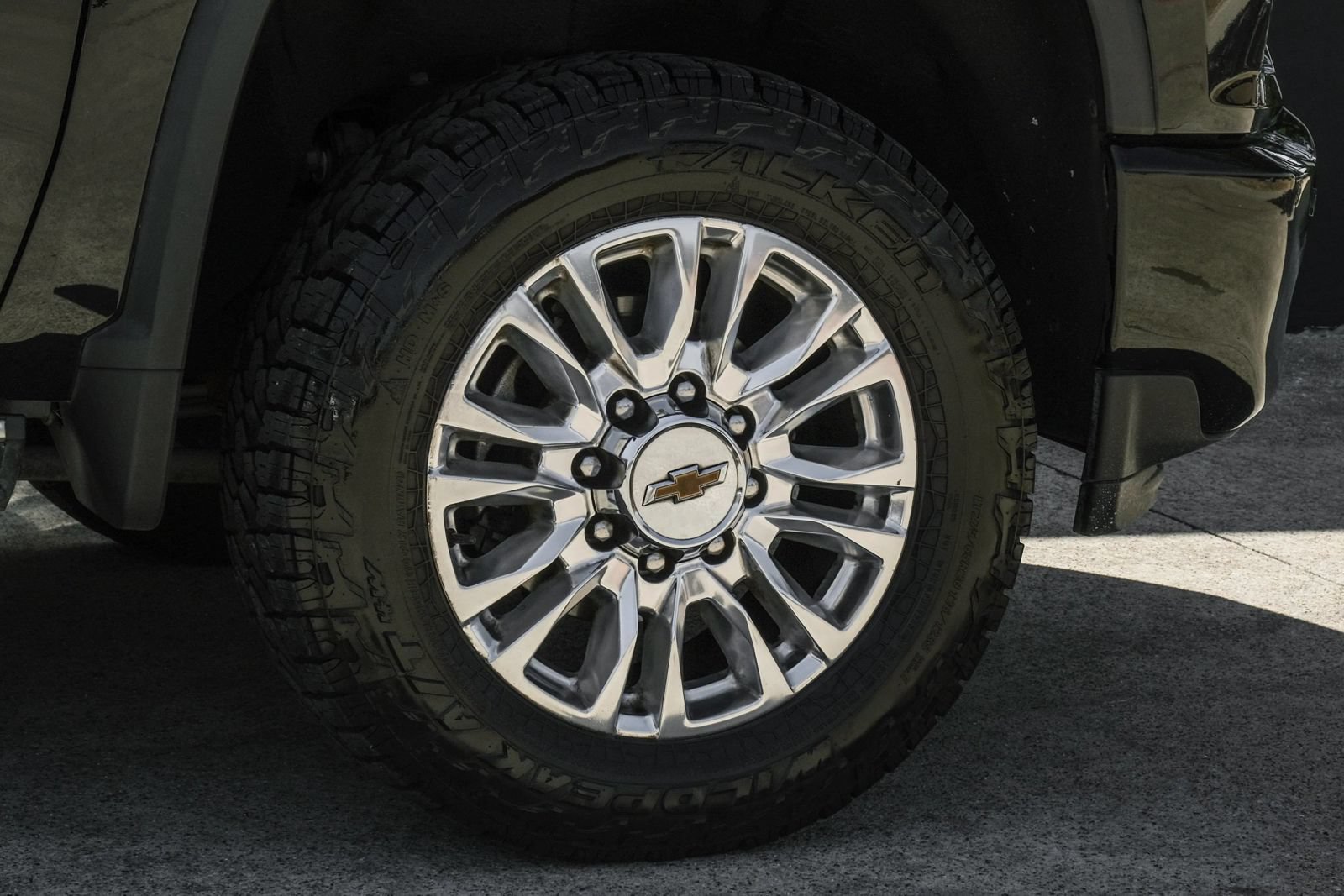 Used 2023 Chevrolet Silverado 2500 High Country AWD/4WD image 51