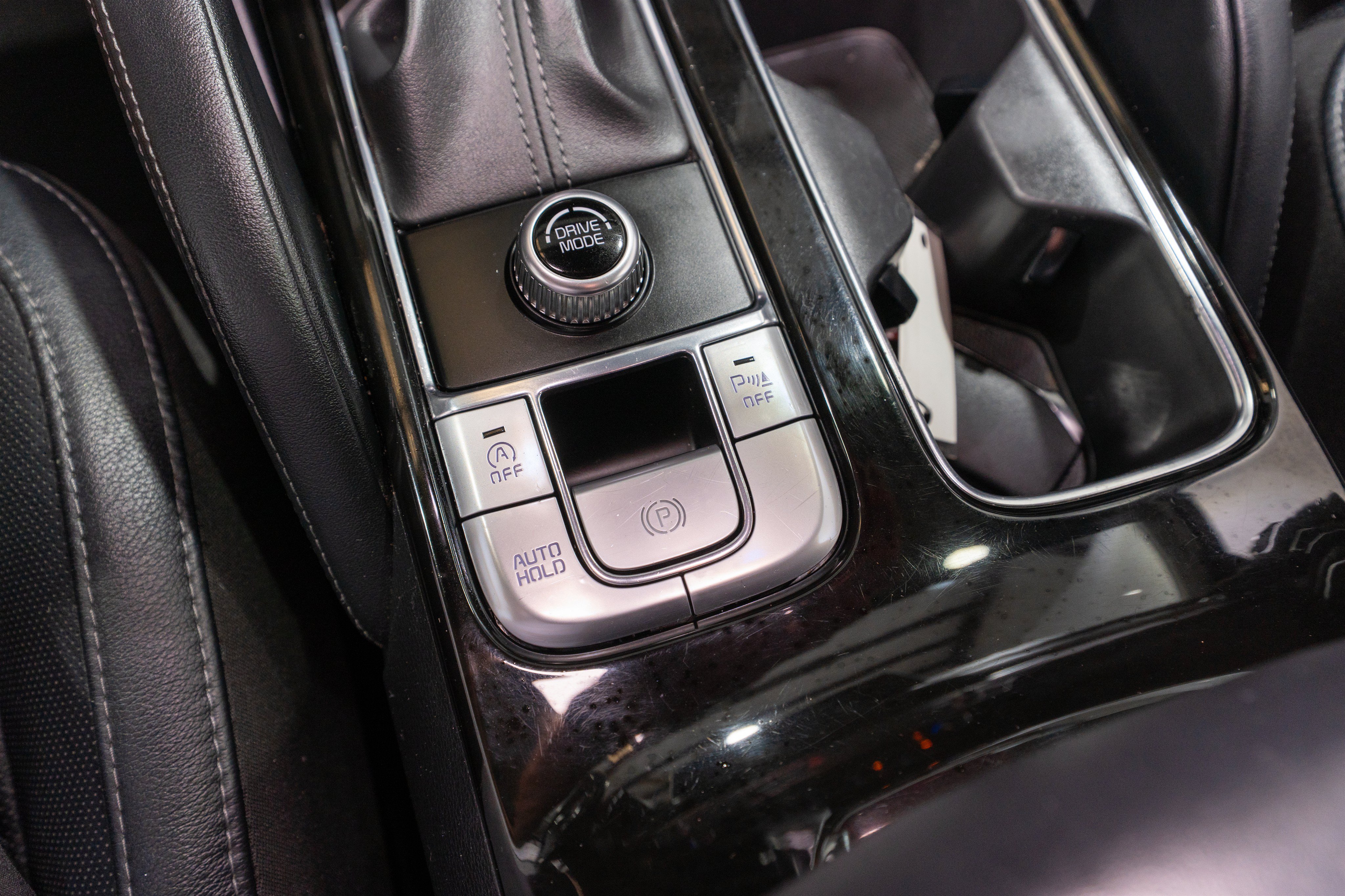 Used 2020 Kia Telluride EX w/ Towing Package FWD image 22