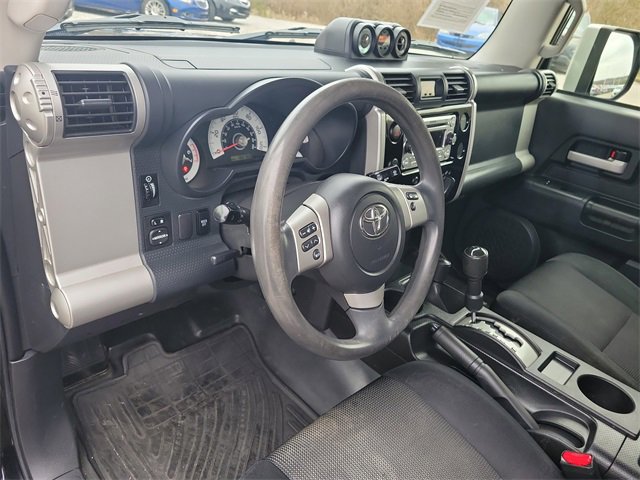 Used 2014 Toyota FJ Cruiser 4WD image 18
