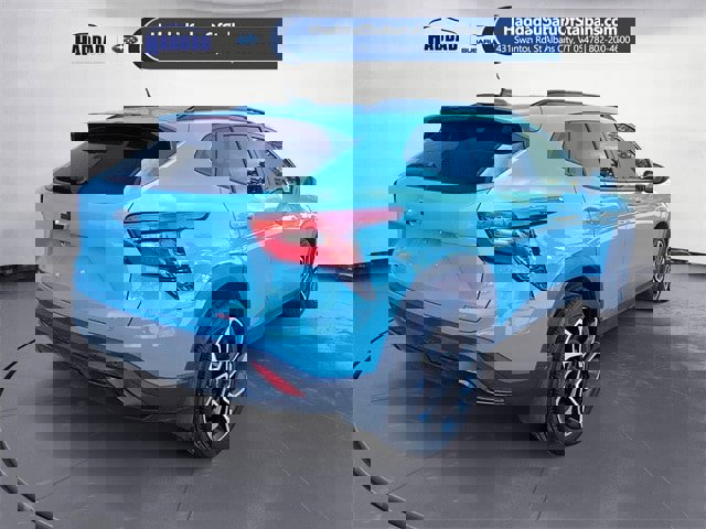 Used 2024 Chevrolet Trax RS w/ Sunroof Package image 5