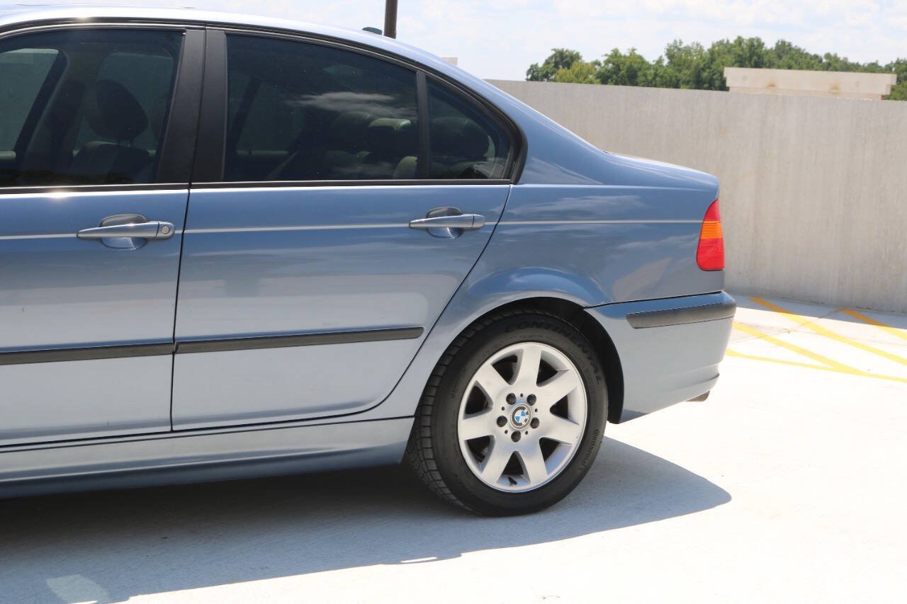 Used 2004 BMW 325xi Sedan AWD/4WD image 43