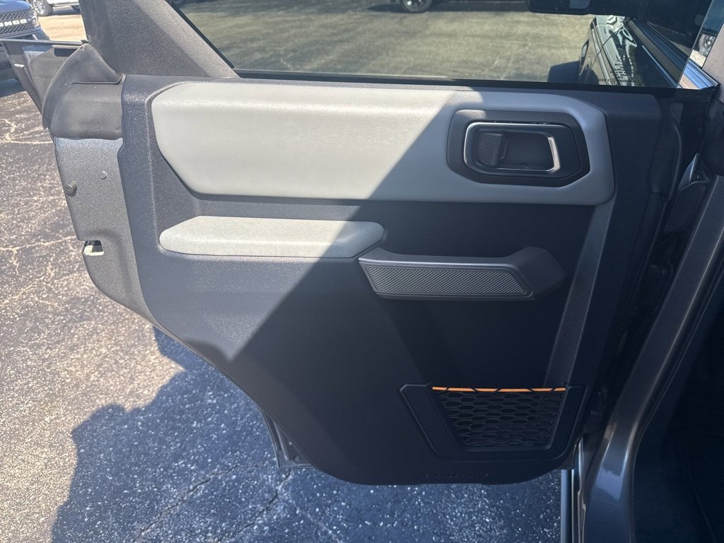 Used 2022 Ford Bronco Badlands image 28