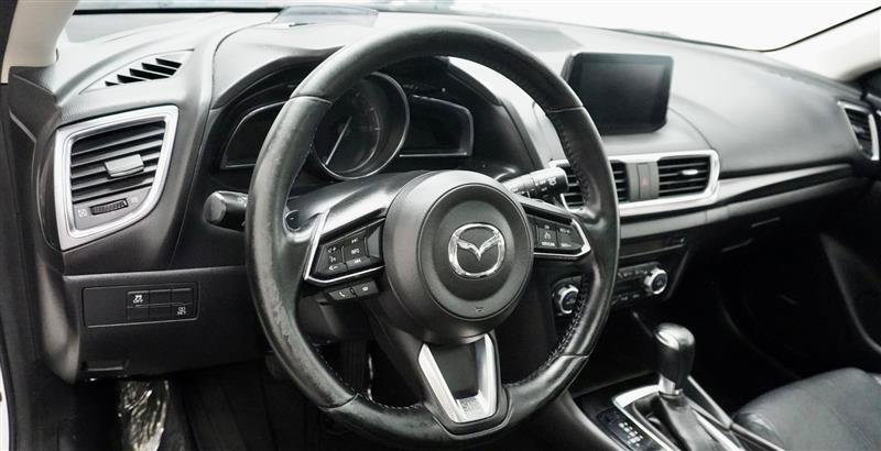 Used 2017 MAZDA MAZDA3 Grand Touring w/ Premium Equipment Package FWD image 11
