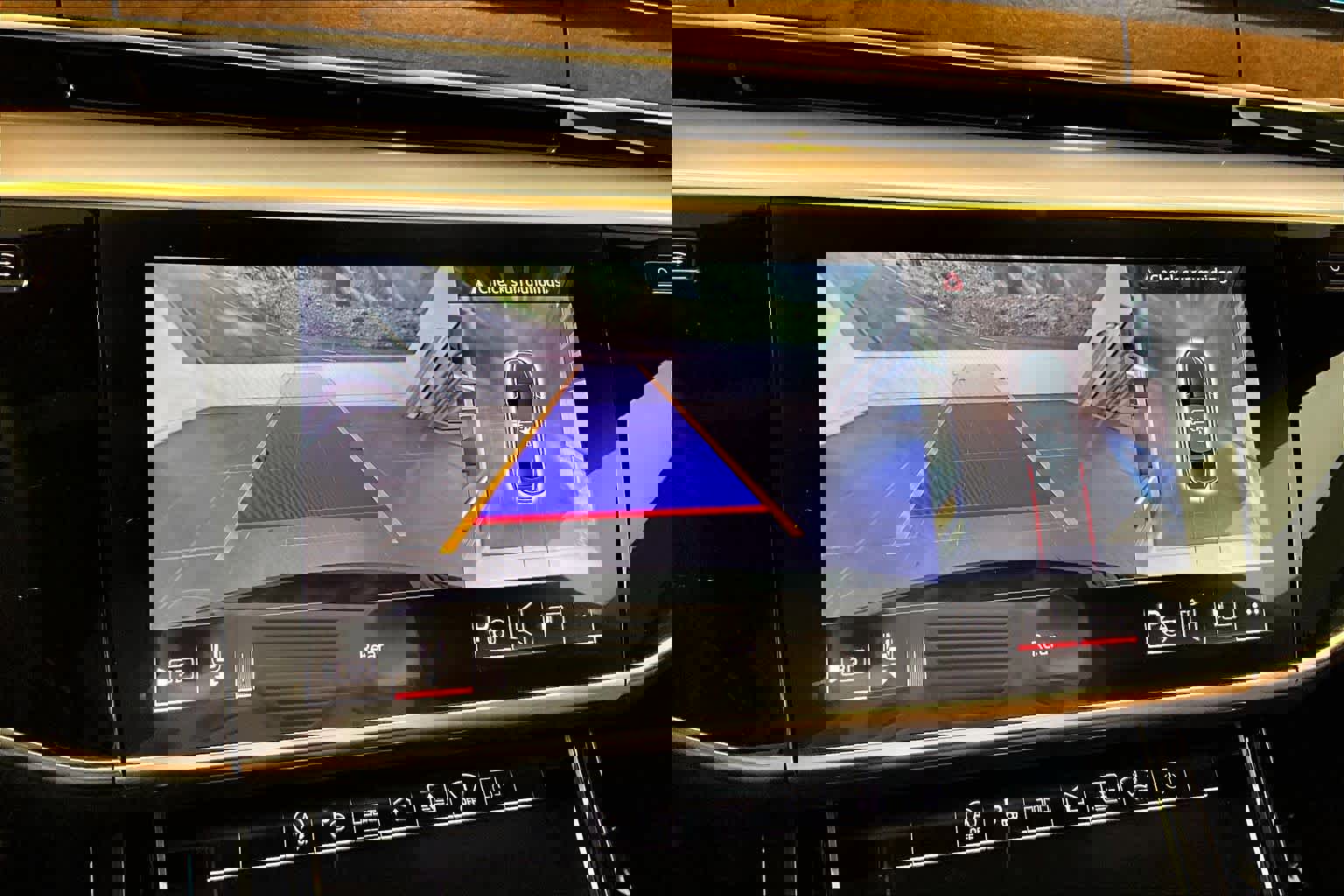 Used 2024 Audi A8 L 3.0T image 28