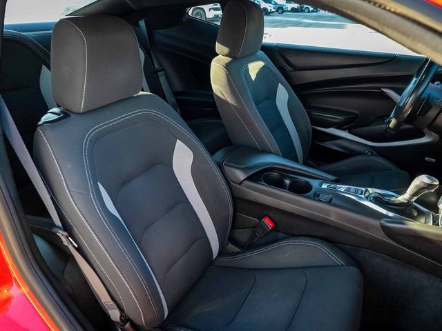 Used 2021 Chevrolet Camaro LT w/ RS Package image 23