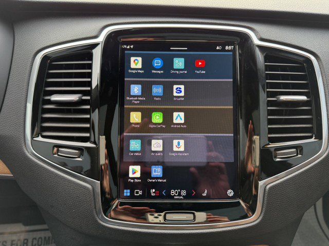 Used 2024 Volvo XC90 B5 Plus w/ Protection Package Premier image 19