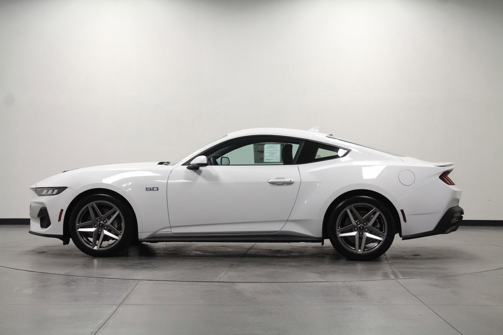 Used 2024 Ford Mustang GT Premium image 7