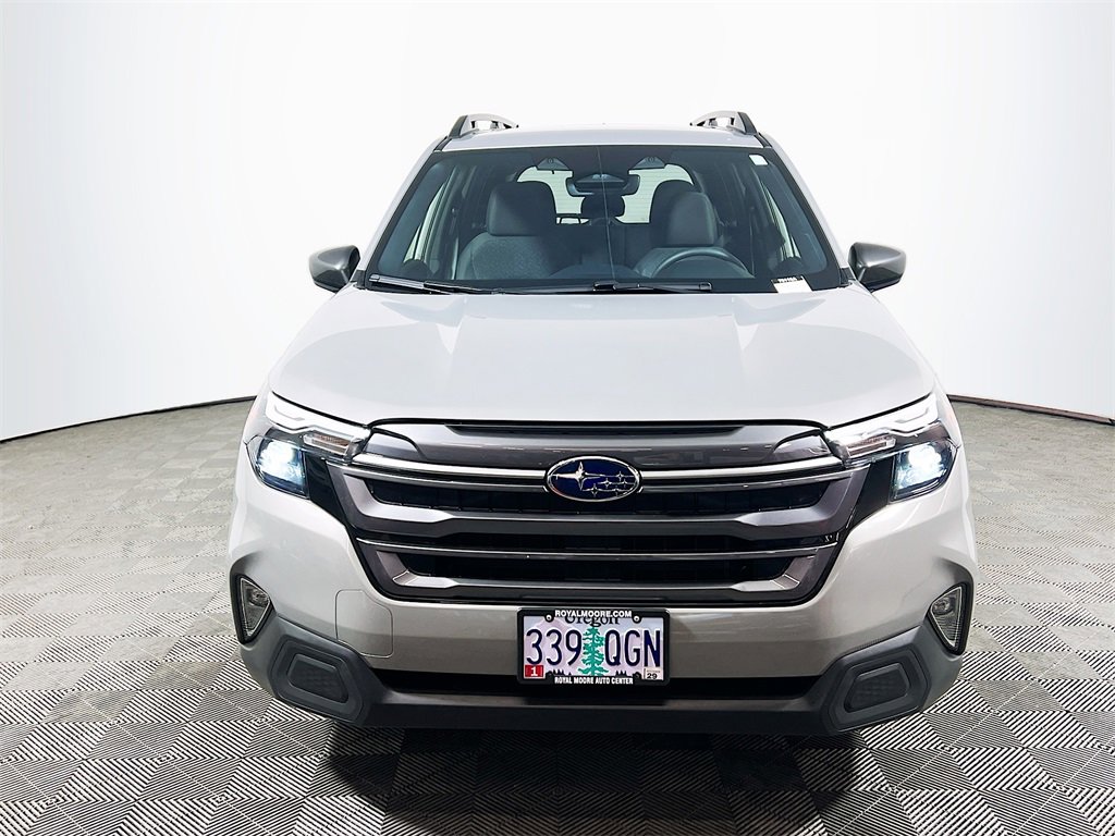 Certified 2025 Subaru Forester Premium image 3