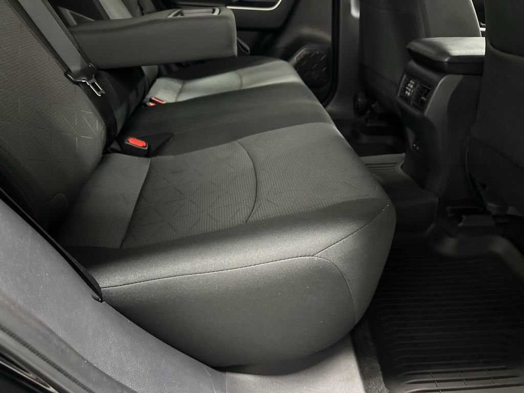 Used 2025 Toyota RAV4 XLE FWD image 51