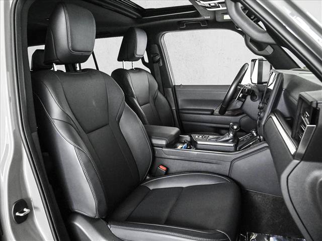 Used 2024 Lexus GX 550 w/ Accessory Package (Z1) AWD/4WD image 20