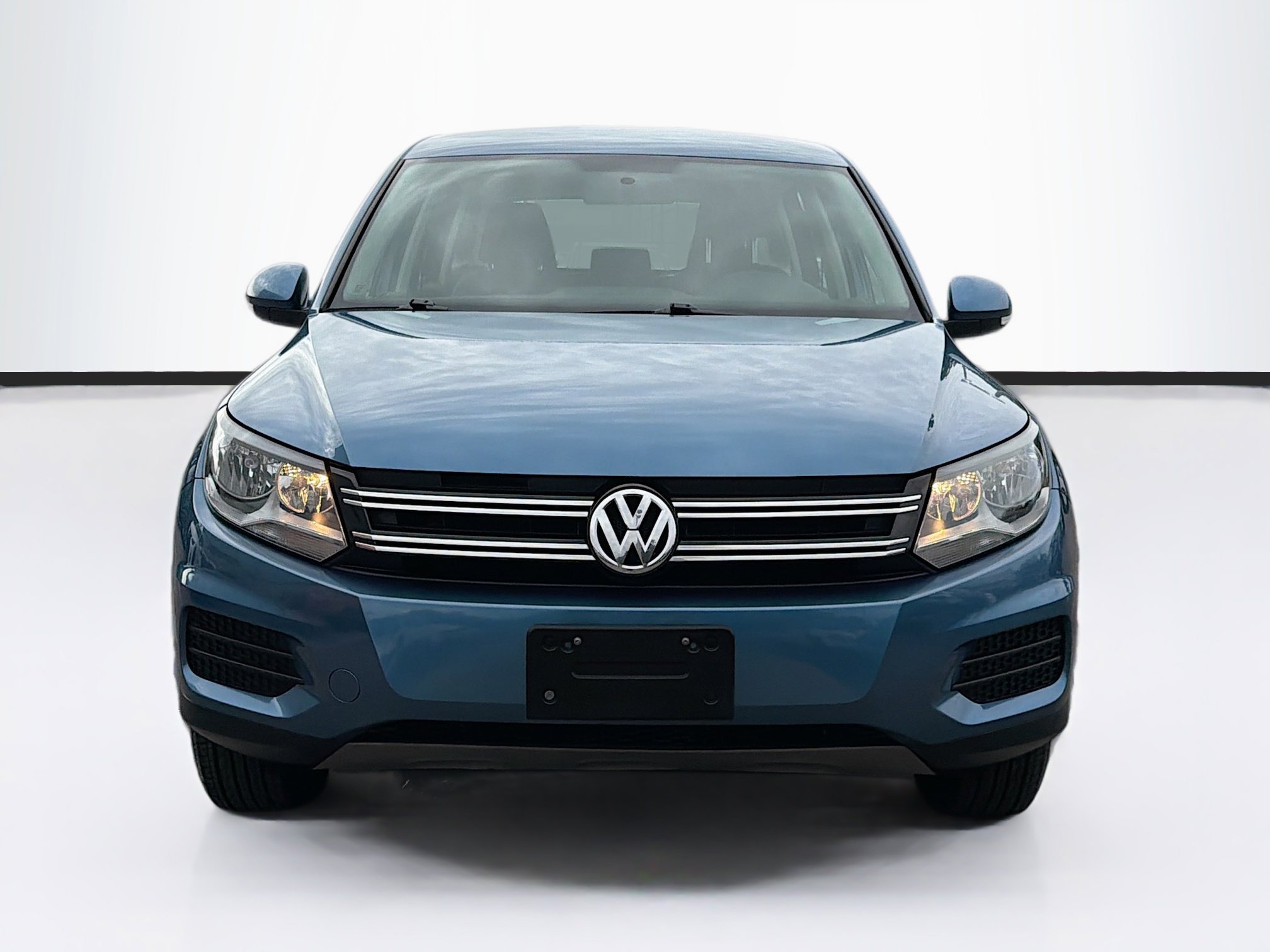 Used 2017 Volkswagen Tiguan Limited image 8