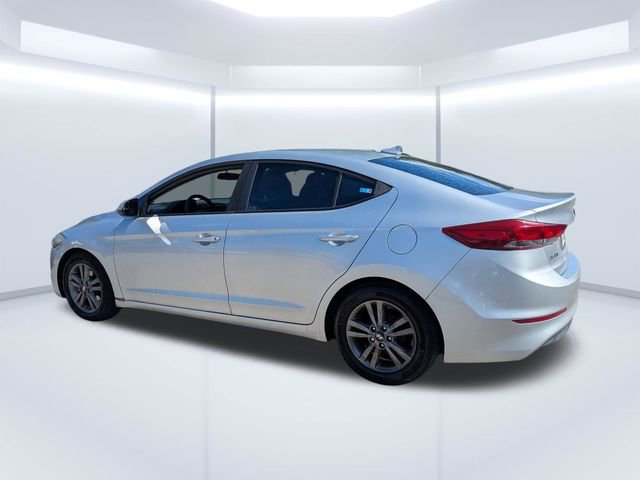 Used 2017 Hyundai Elantra SE image 6
