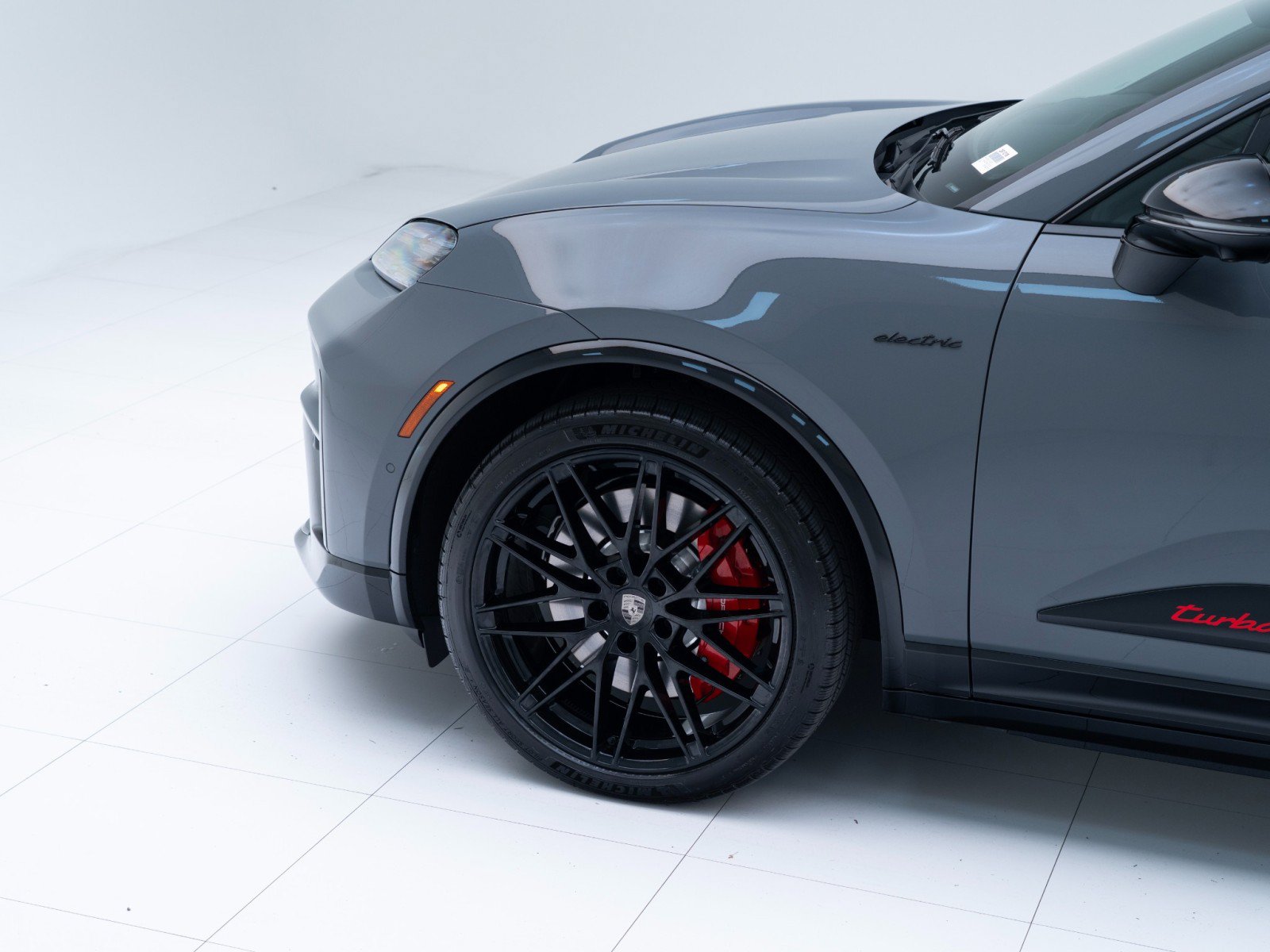 New 2026 Porsche Macan Turbo Electric AWD/4WD image 11