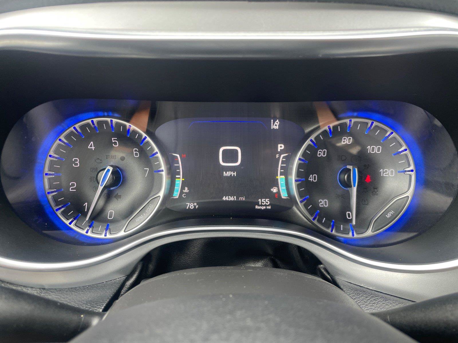 Used 2025 Chrysler Pacifica Limited FWD image 19