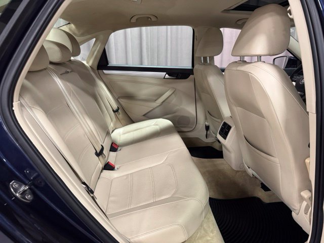 Used 2013 Volkswagen Passat 2.5 SE FWD image 11