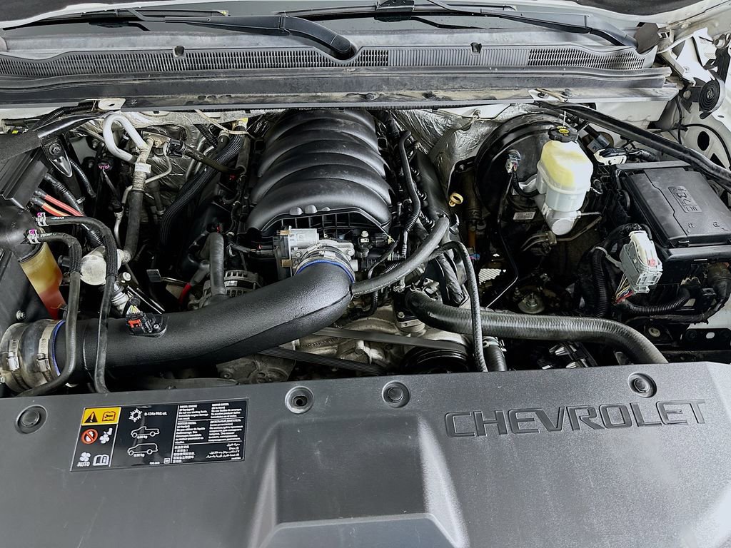 Used 2015 Chevrolet Suburban LTZ RWD image 34