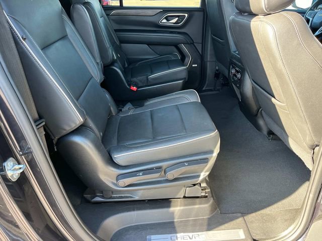Used 2023 Chevrolet Suburban Premier image 26