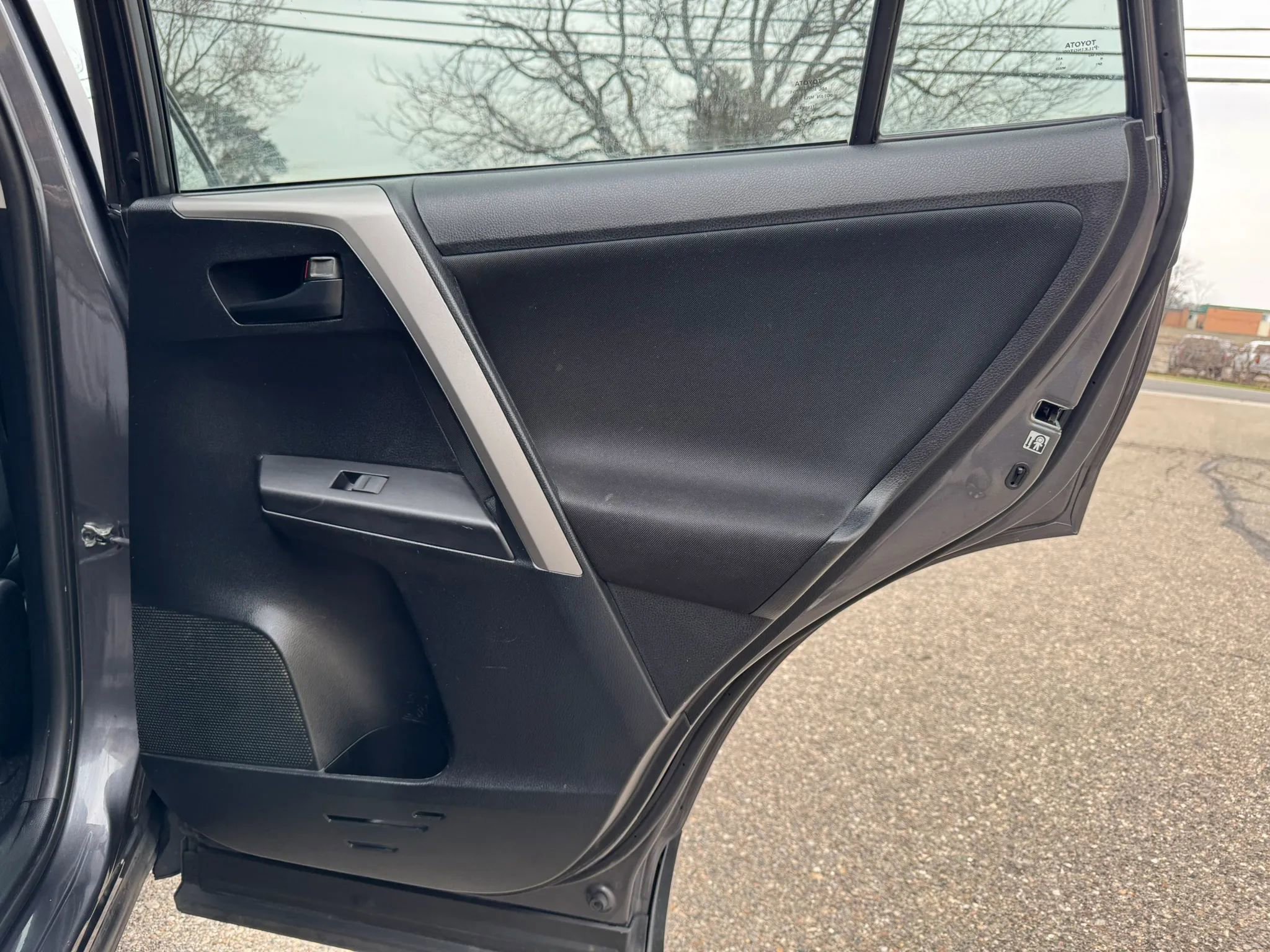 Used 2017 Toyota RAV4 LE w/ All Weather Liner Package image 32