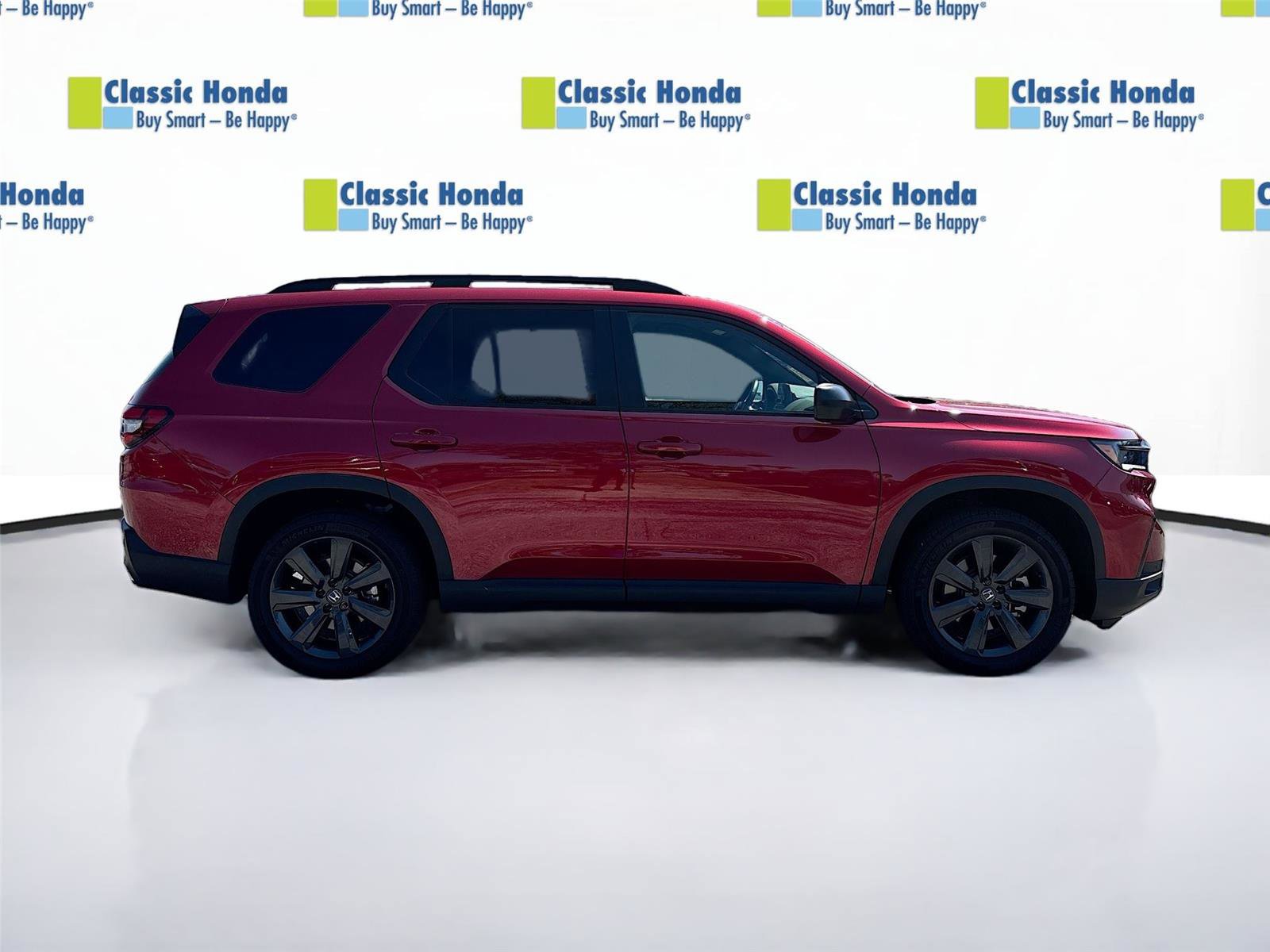 Certified 2025 Honda Pilot Sport image 9