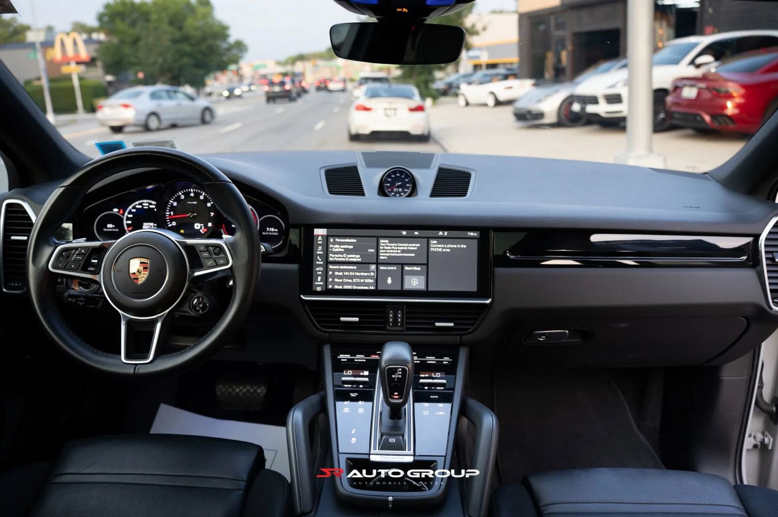 Used 2021 Porsche Cayenne Coupe image 14