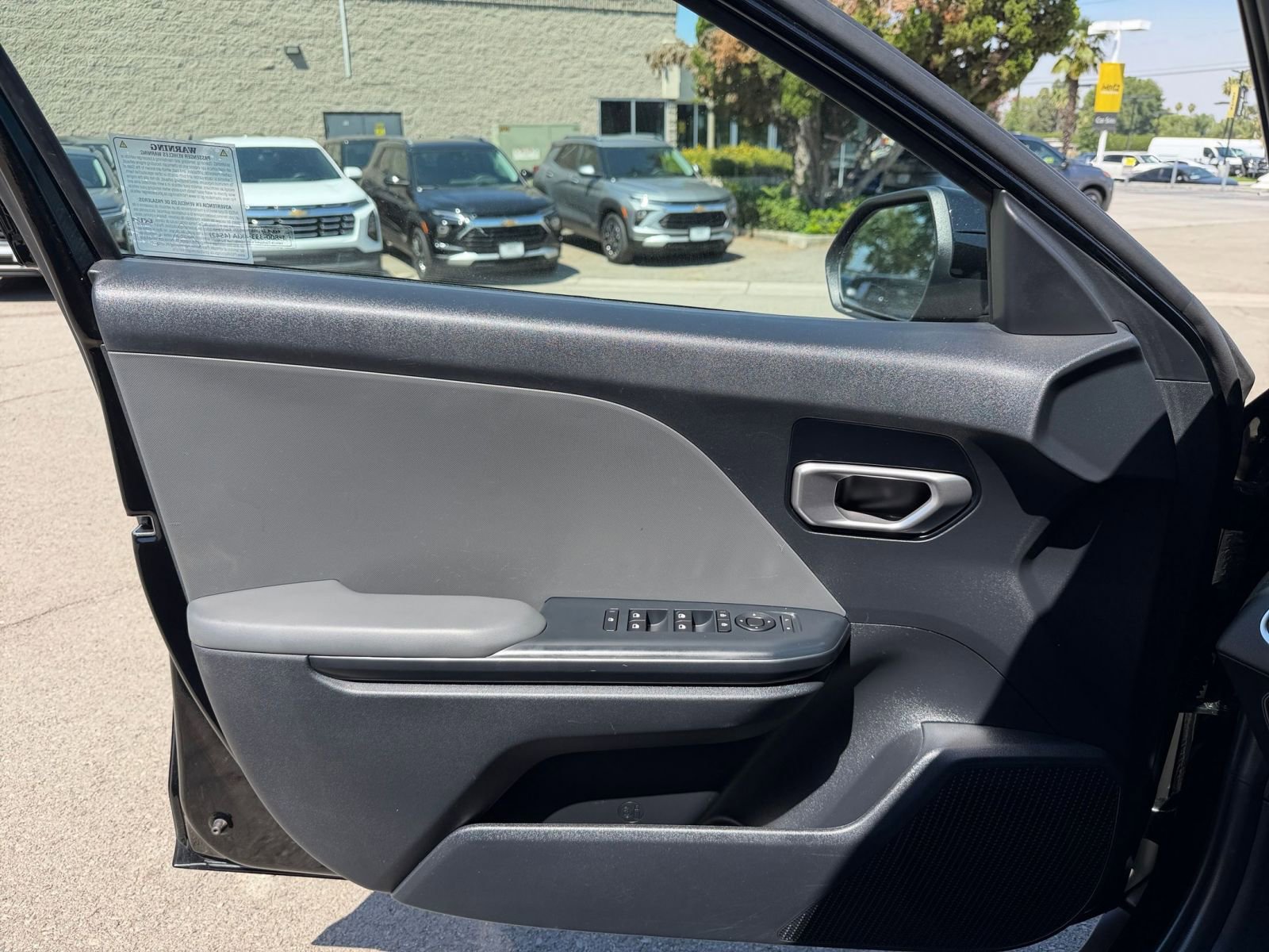 Used 2025 Kia K4 FWD image 18