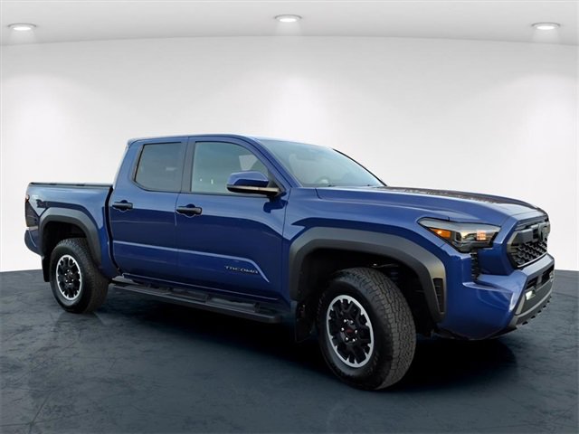 Used 2025 Toyota Tacoma SR5 image 22