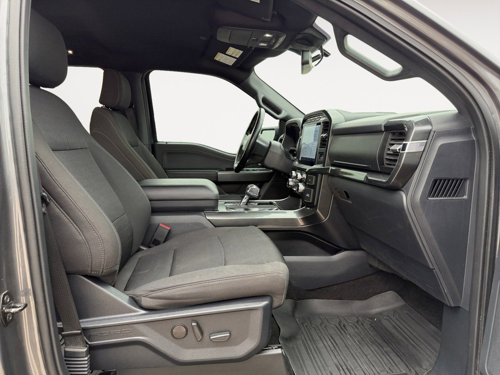 Used 2023 Ford F150 XLT w/ Equipment Group 302A High image 15