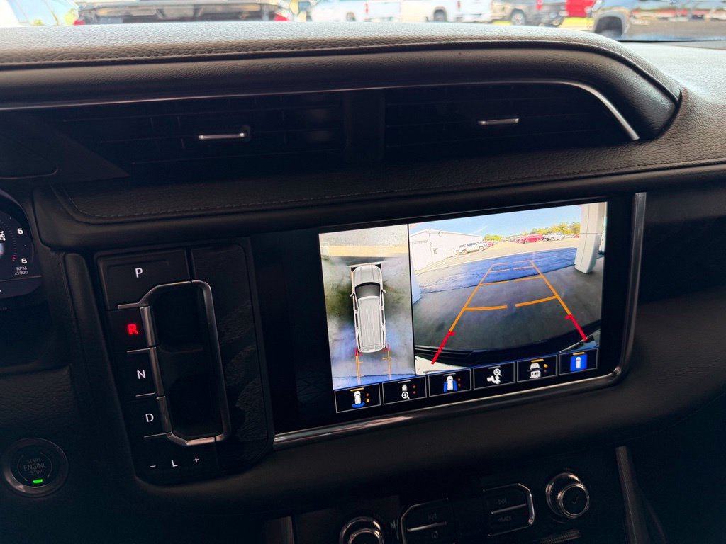 Used 2023 GMC Yukon Denali AWD/4WD image 30