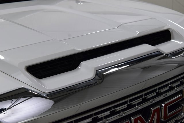 Used 2023 GMC Sierra 3500 Denali w/ Denali Ultimate Package image 16