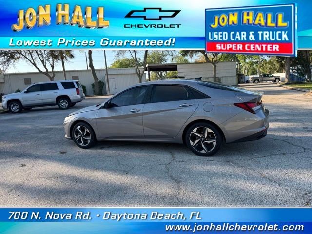 Used 2023 Hyundai Elantra SEL w/ Convenience Package image 5