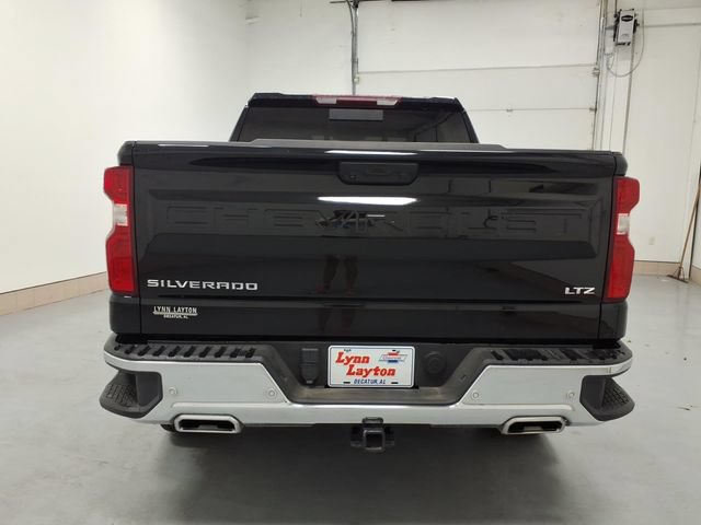 Used 2025 Chevrolet Silverado 1500 LTZ AWD/4WD image 4