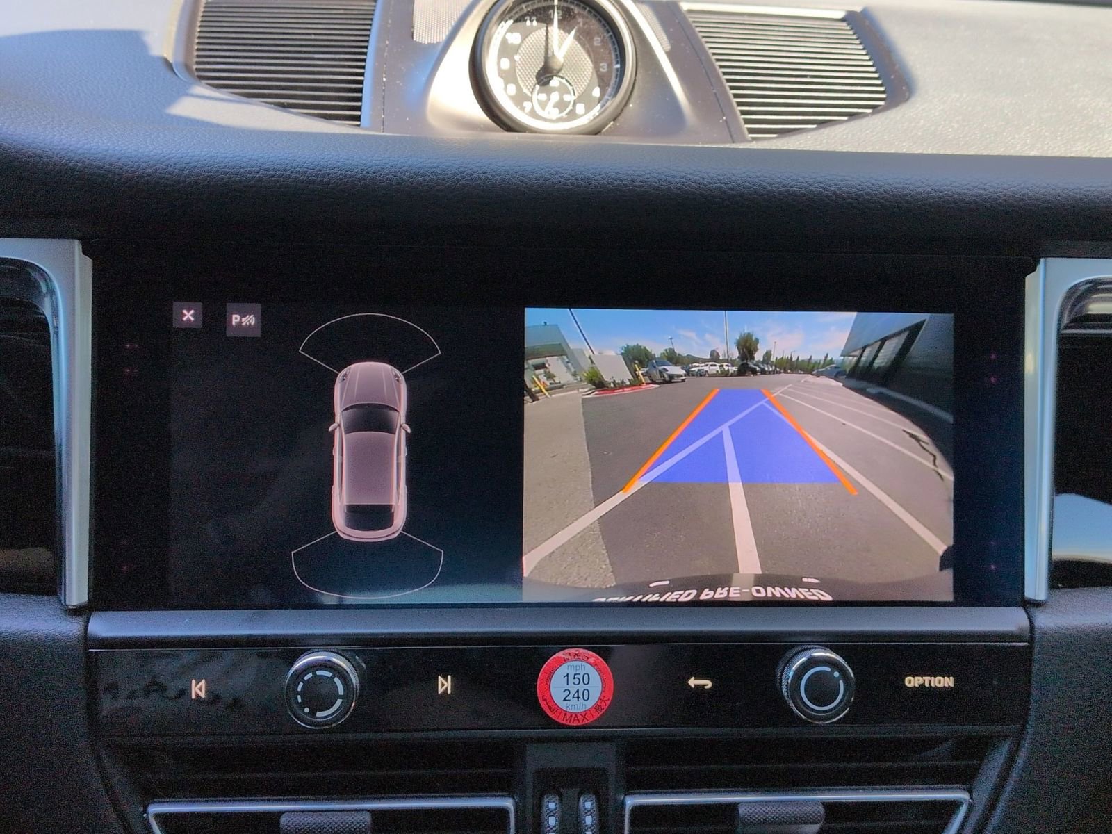 Certified 2022 Porsche Macan image 20