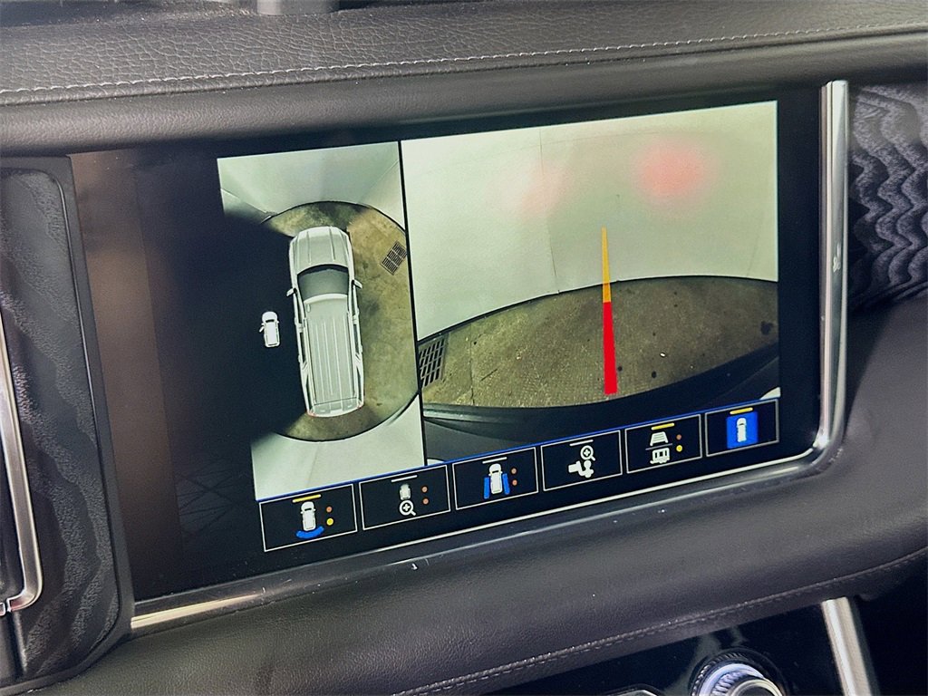 Used 2023 GMC Yukon Denali image 10
