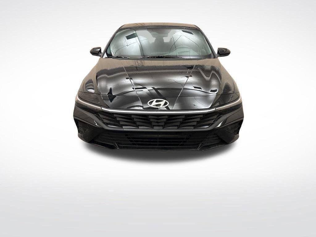 New 2026 Hyundai Elantra Sport FWD image 2