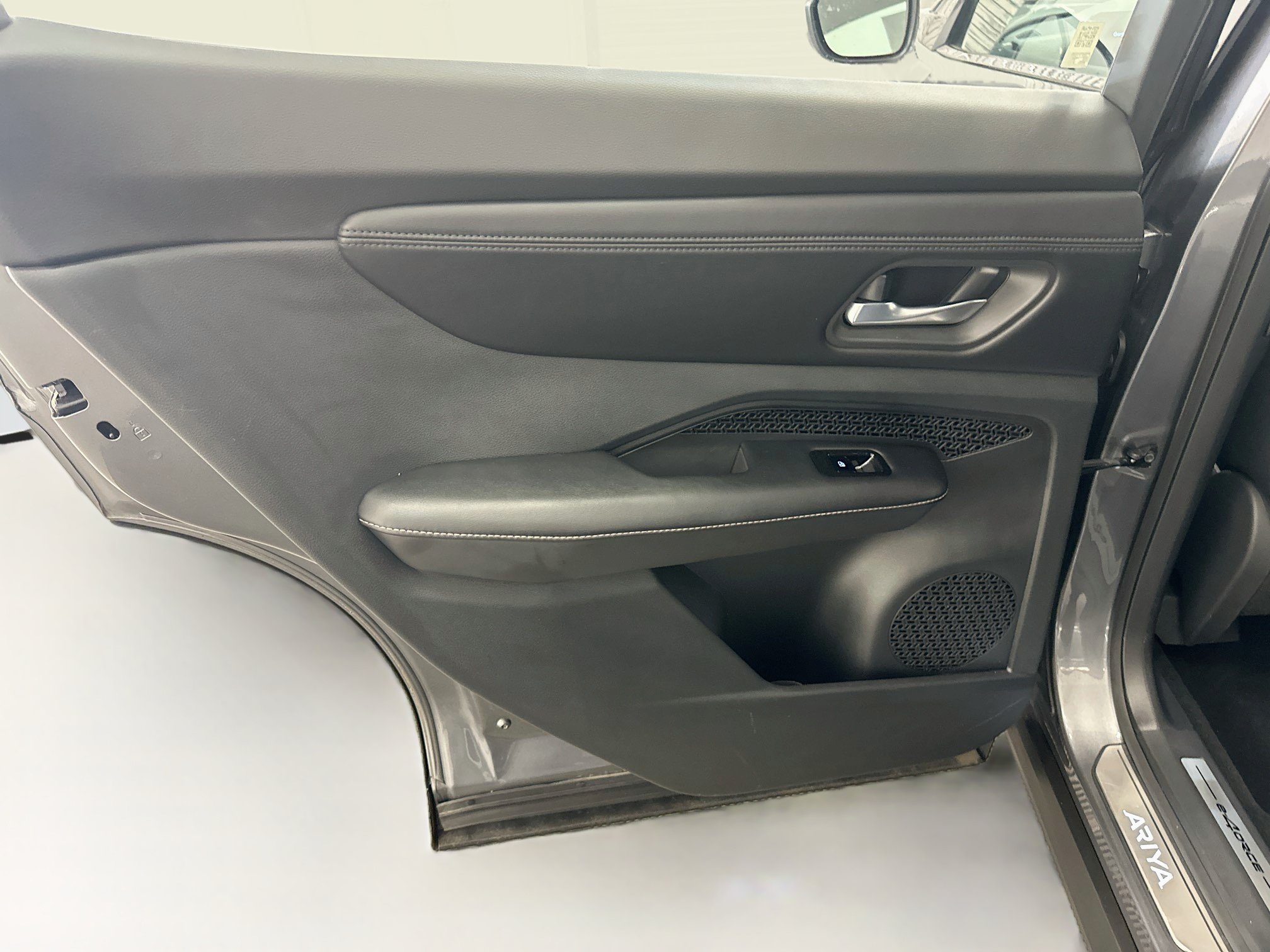 Used 2023 Nissan Ariya AWD image 27