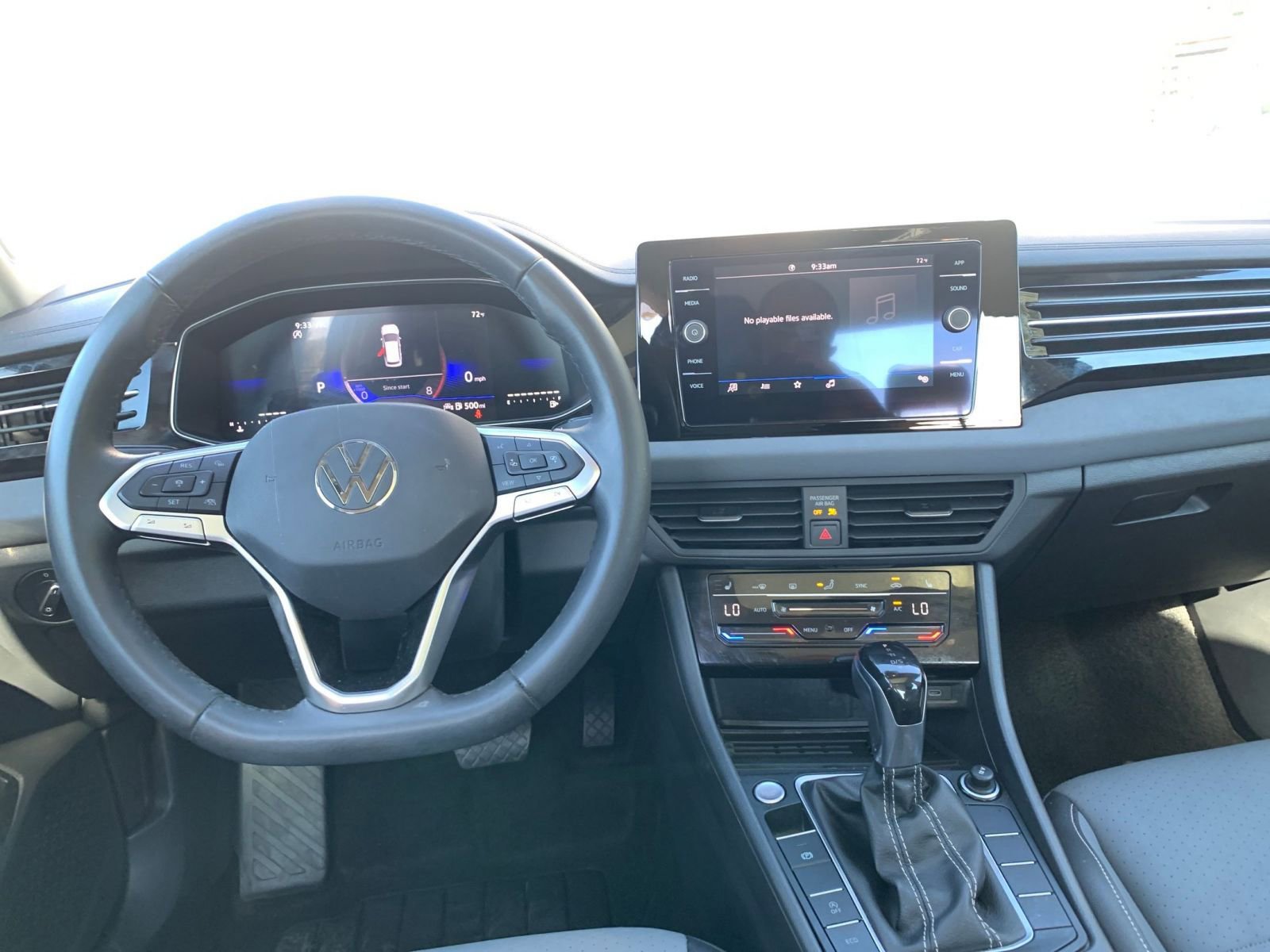 Used 2025 Volkswagen Jetta SE image 32